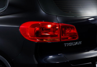 Подержанный автомобиль Volkswagen Tiguan 2016 года (16 фото)