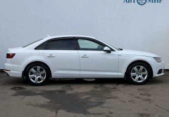 Подержанный автомобиль Audi A4 Sedan 2019 года (4 фото)