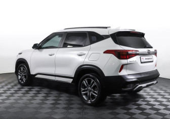 Подержанный автомобиль Kia Seltos 2021 года (7 фото)
