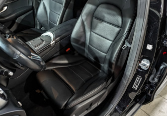 Подержанный автомобиль Mercedes-Benz GLC Coupe 2020 года (20 фото)