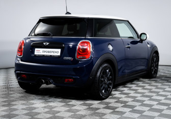 Подержанный автомобиль MINI Hatch 2017 года (5 фото)