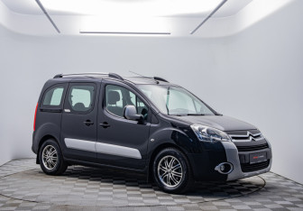 Подержанный автомобиль Citroen Berlingo 2012 года (3 фото)