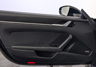 Подержанный автомобиль Porsche 911 Coupe 2020 года (18 фото)