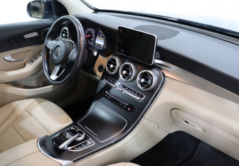 Подержанный автомобиль Mercedes-Benz GLC Coupe 2017 года (10 фото)