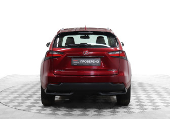 Подержанный автомобиль Lexus NX 2016 года (6 фото)