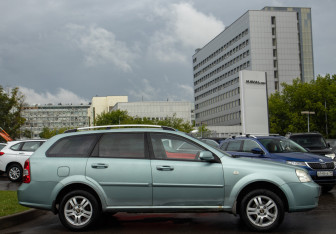 Подержанный автомобиль Chevrolet Lacetti Wagon 2007 года (3 фото)
