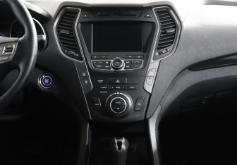 Подержанный автомобиль Hyundai Santa Fe 2013 года (6 фото)