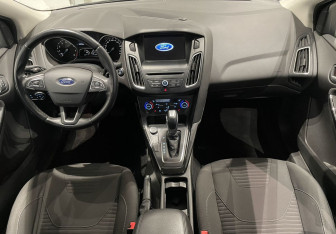 Подержанный автомобиль Ford Focus Sedan 2017 года (10 фото)