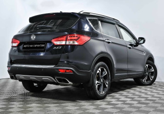 Подержанный автомобиль DongFeng AX7 2018 года (3 фото)