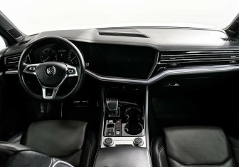 Подержанный автомобиль Volkswagen Touareg 2018 года (5 фото)