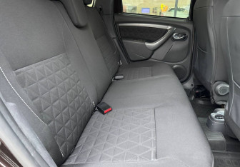 Подержанный автомобиль Renault Duster 2018 года (11 фото)