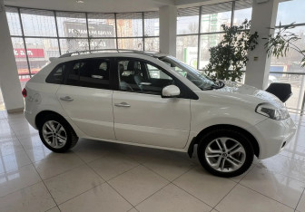 Подержанный автомобиль Renault Koleos 2013 года (4 фото)