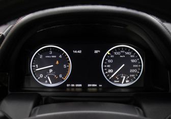 Подержанный автомобиль Land Rover Range Rover 2012 года (13 фото)