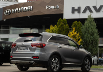 Подержанный автомобиль Kia Sorento 2018 года (4 фото)