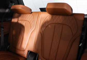 Новый BMW X7 2025 (15 фото)