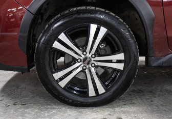 Подержанный автомобиль Subaru XV 2012 года (22 фото)