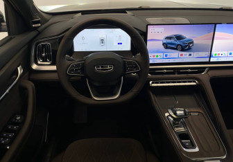 Подержанный автомобиль Geely Monjaro 2026 года (16 фото)