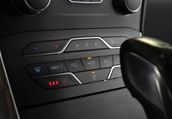 Подержанный автомобиль Ford S-MAX 2017 года (16 фото)