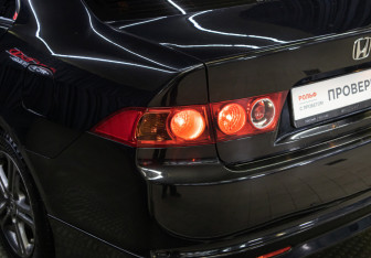 Подержанный автомобиль Honda Accord Sedan 2007 года (21 фото)