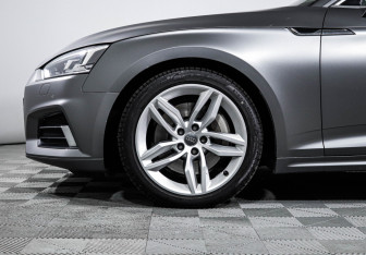 Подержанный автомобиль Audi A5 Liftback 2016 года (15 фото)