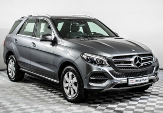 Подержанный автомобиль Mercedes-Benz GLE 2016 года (3 фото)