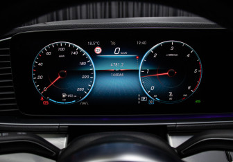 Подержанный автомобиль Mercedes-Benz GLE 2019 года (13 фото)