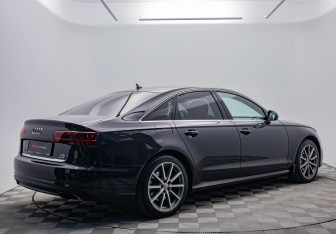 Подержанный автомобиль Audi A6 Sedan 2015 года (5 фото)