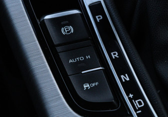 Подержанный автомобиль Geely Atlas 2018 года (15 фото)