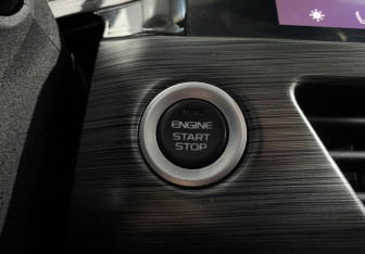 Подержанный автомобиль Geely Tugella 2022 года (13 фото)