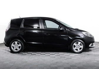 Подержанный автомобиль Renault Scenic 2012 года (4 фото)