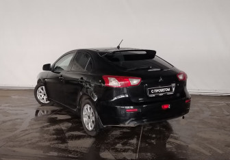 Подержанный автомобиль Mitsubishi Lancer Hatchback 2008 года (4 фото)