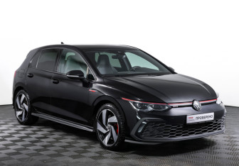 Подержанный автомобиль Volkswagen Golf GTI Hatchback 2021 года (3 фото)