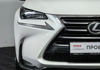 Подержанный автомобиль Lexus NX 2015 года (16 фото)