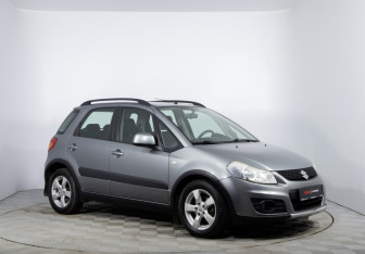 Подержанный автомобиль Suzuki SX4 Hatchback 2011 года (3 фото)