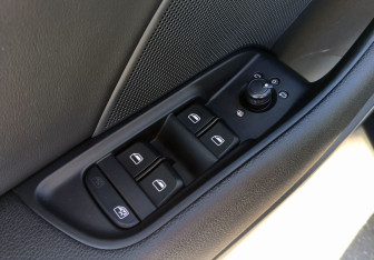Подержанный автомобиль Audi A3 Sedan 2013 года (17 фото)
