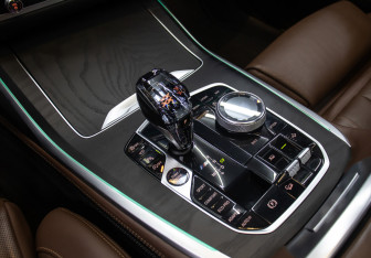 Подержанный автомобиль BMW X7 2019 года (29 фото)