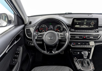Подержанный автомобиль Kia Seltos 2021 года (21 фото)