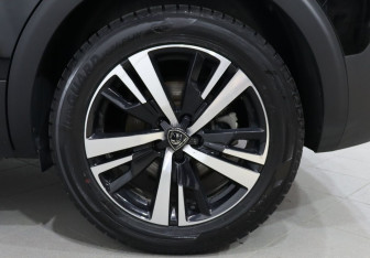 Подержанный автомобиль Peugeot 5008 Suv 2022 года (9 фото)