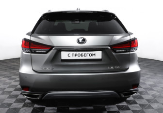 Подержанный автомобиль Lexus RX 2020 года (6 фото)