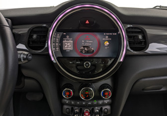 Подержанный автомобиль MINI Hatch 2021 года (17 фото)