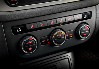 Подержанный автомобиль Volkswagen Tiguan 2016 года (25 фото)