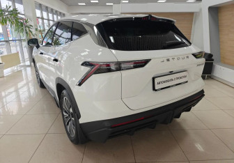 Подержанный автомобиль Jetour Dashing 2024 года (7 фото)
