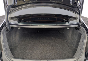 Подержанный автомобиль Volkswagen Jetta Sedan 2015 года (10 фото)