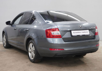Подержанный автомобиль Skoda Octavia Liftback 2014 года (7 фото)