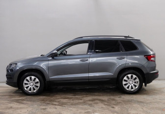 Подержанный автомобиль Skoda Karoq 2020 года (4 фото)