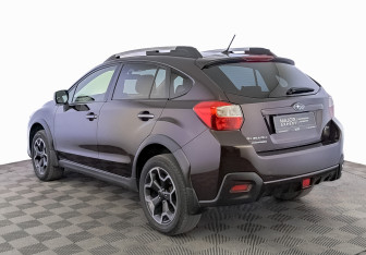 Подержанный автомобиль Subaru XV 2012 года (7 фото)