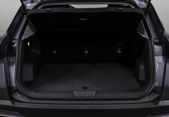 Подержанный автомобиль Omoda C5 2023 года (18 фото)