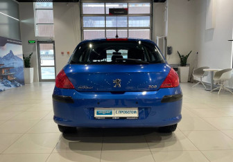 Подержанный автомобиль Peugeot 308 Hatchback 2010 года (5 фото)