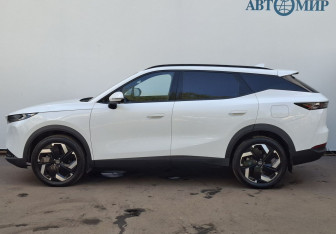 Подержанный автомобиль Omoda C7 2025 года (8 фото)