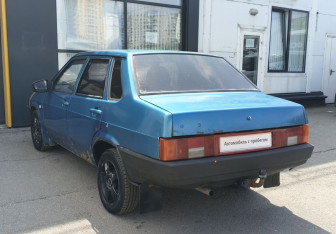Подержанный автомобиль LADA (ВАЗ) 21099 2000 года (7 фото)